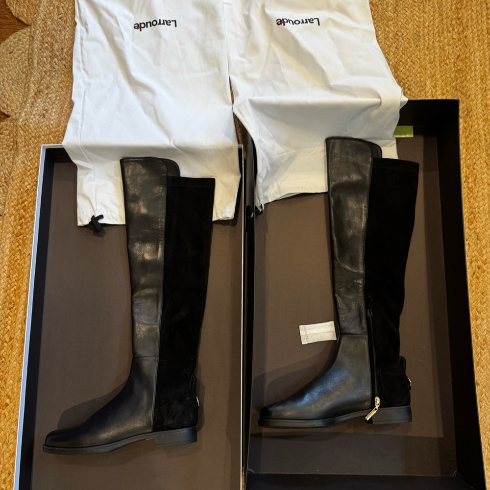 NWT Larroude Bergen leather knee high boots